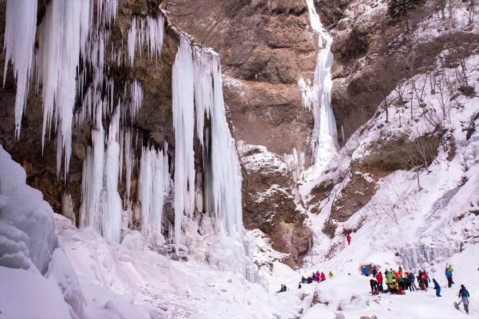 Information Snow hike in Unryu Valley.雲竜渓谷ハイキングガイド