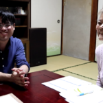 卒業生とホストマザー